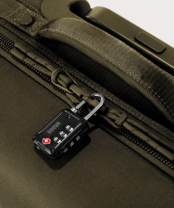 SEATTLE CARRY-ON LUGGAGE - Larger - 23.5"