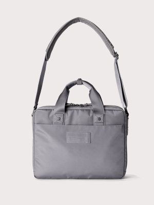 Berlin Travel Brief in Ash