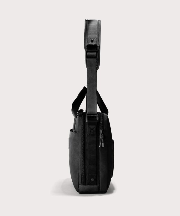 Berlin Travel Brief in Onyx