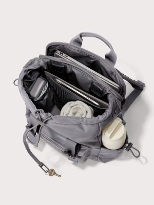 dagne-2025-Travel_Brooklyn_Ash_Topdown_Accessories.jpg