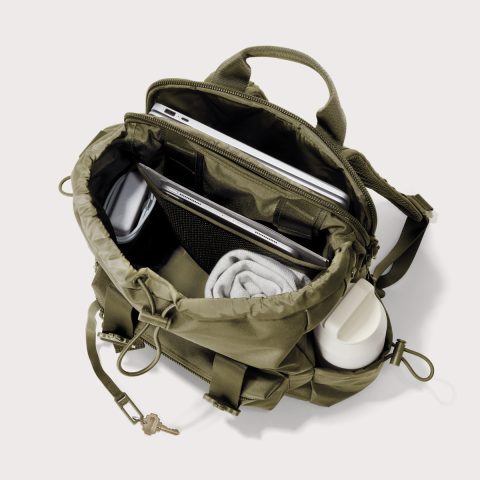 dagne-2025-Travel_Brooklyn_DarkMoss_Topdown_Accessories.jpg