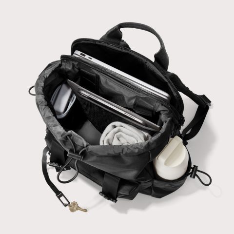 dagne-2025-Travel_Brooklyn_Onyx_Topdown_Accessories.jpg